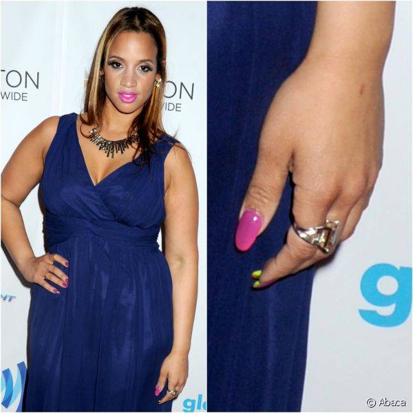Para o GLAAD Media Awards de 2014, Dascha Polanco investiu no estilo loubotin para a pontinha dos dedos, escolhendo uma combina??o de roxo com verde neon